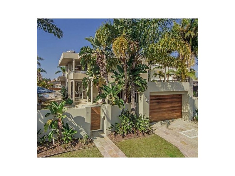 9 Midshipman Court, Surfers Paradise QLD 4217
