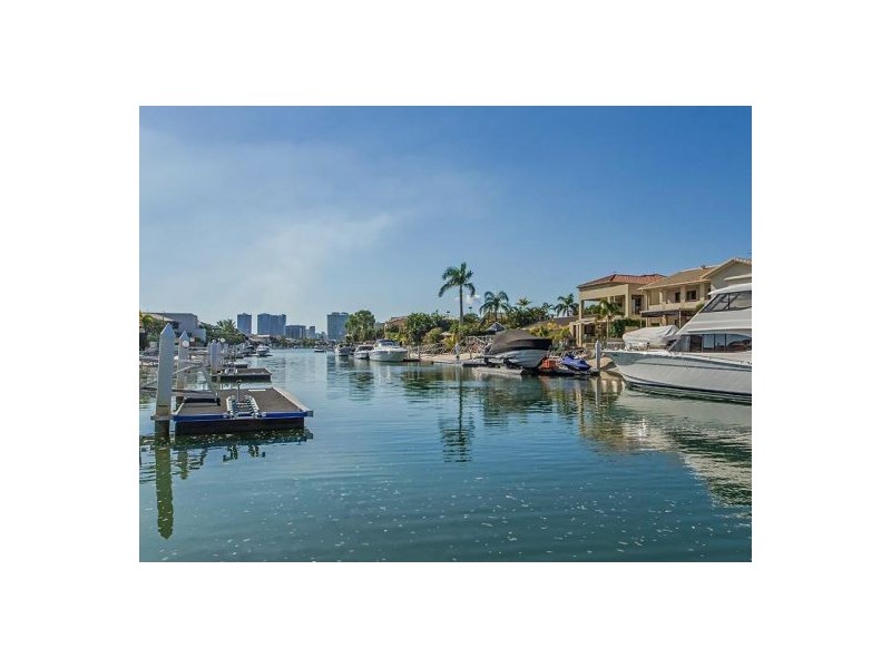9 Midshipman Court, Surfers Paradise QLD 4217