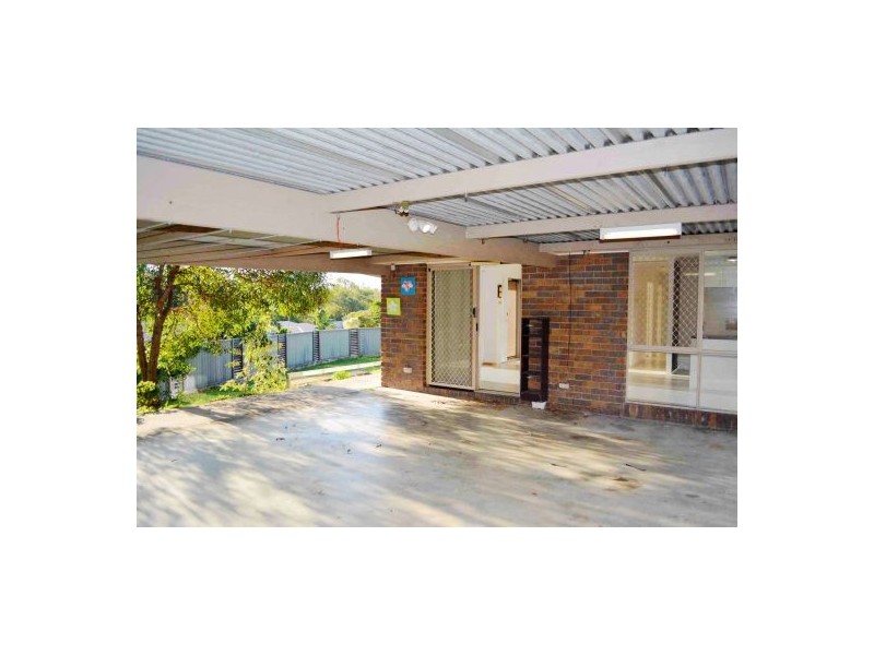 1 Peppertree St, Sinnamon Park QLD 4073