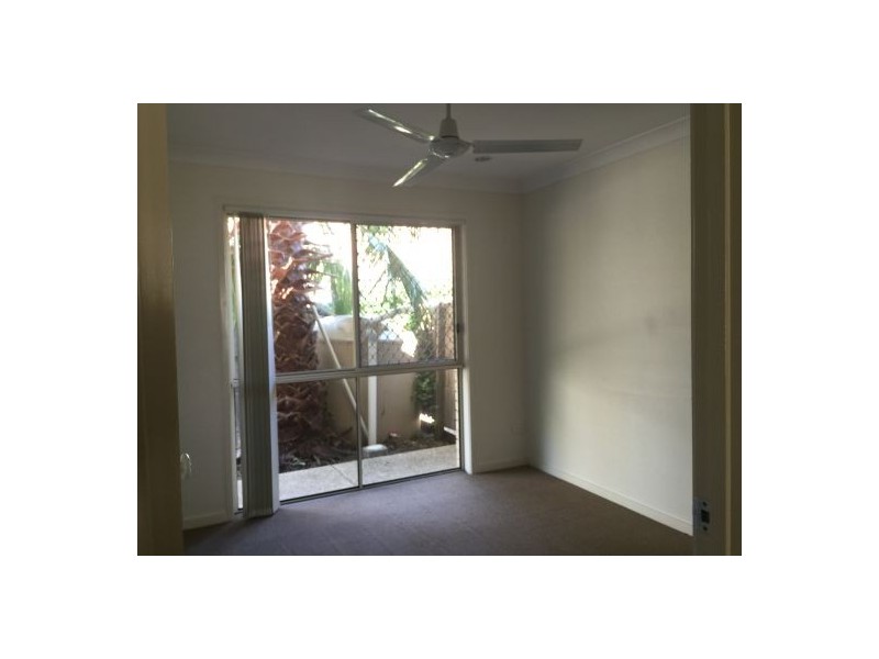 8 Rosegum Pl, Redbank Plains QLD 4301