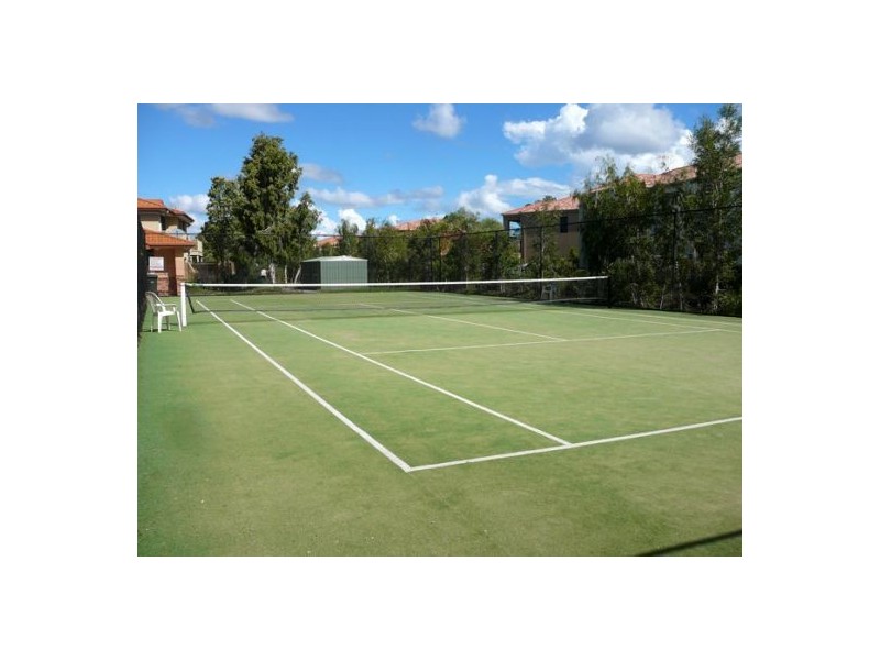 1-21 Regensberg Close, Varsity Lakes QLD 4227