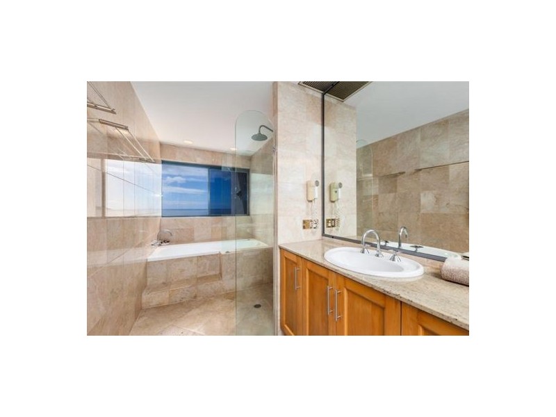 36/181 The Esplanade, Cairns North QLD 4870