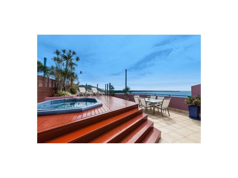 36/181 The Esplanade, Cairns North QLD 4870