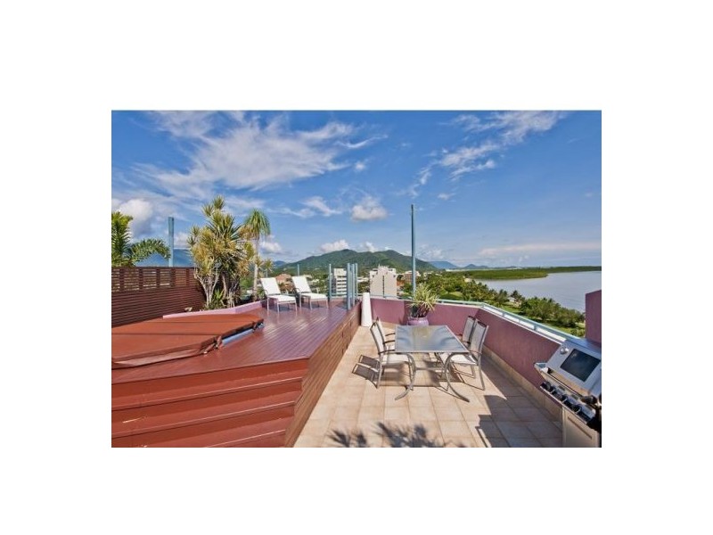 36/181 The Esplanade, Cairns North QLD 4870