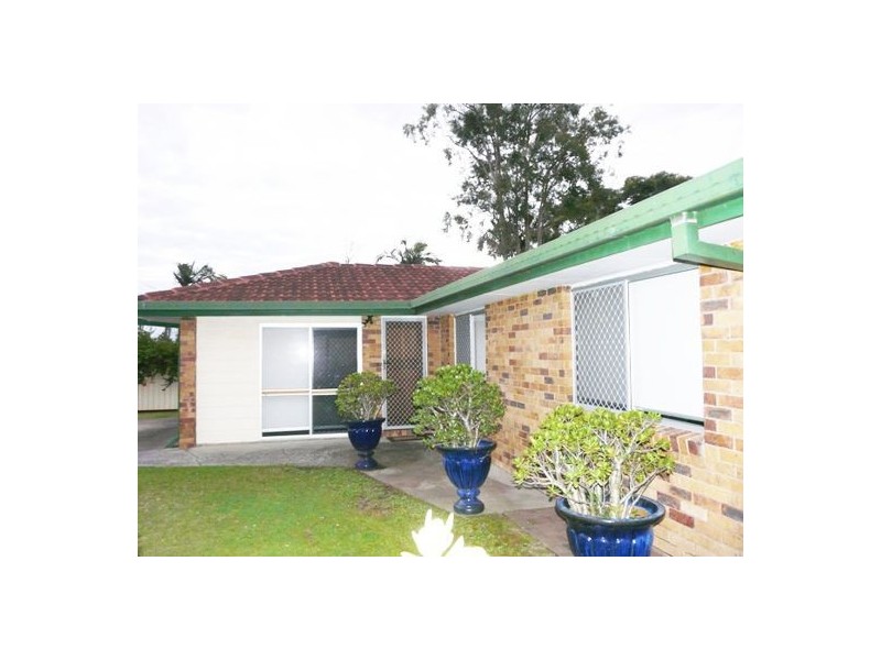 16 Hydrabad Street, Regents Park QLD 4118