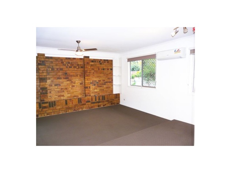 16 Hydrabad Street, Regents Park QLD 4118