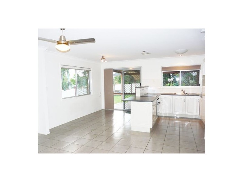 16 Hydrabad Street, Regents Park QLD 4118