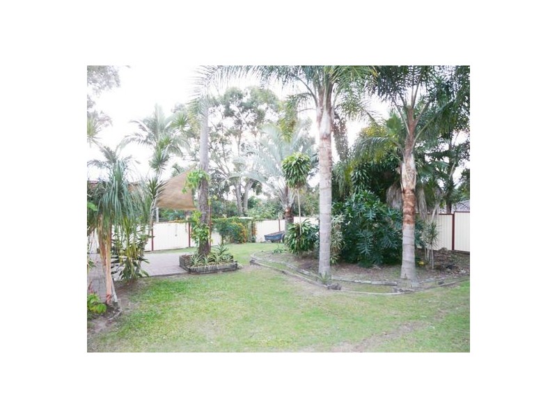 16 Hydrabad Street, Regents Park QLD 4118