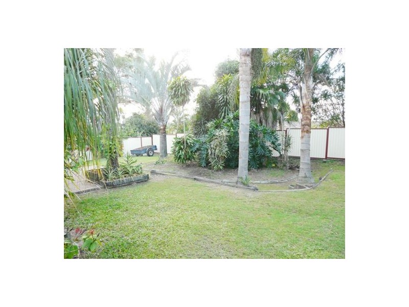 16 Hydrabad Street, Regents Park QLD 4118