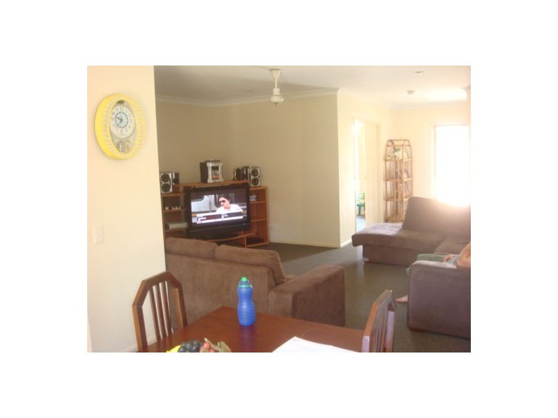 20. BROWN STREET, Labrador QLD 4215