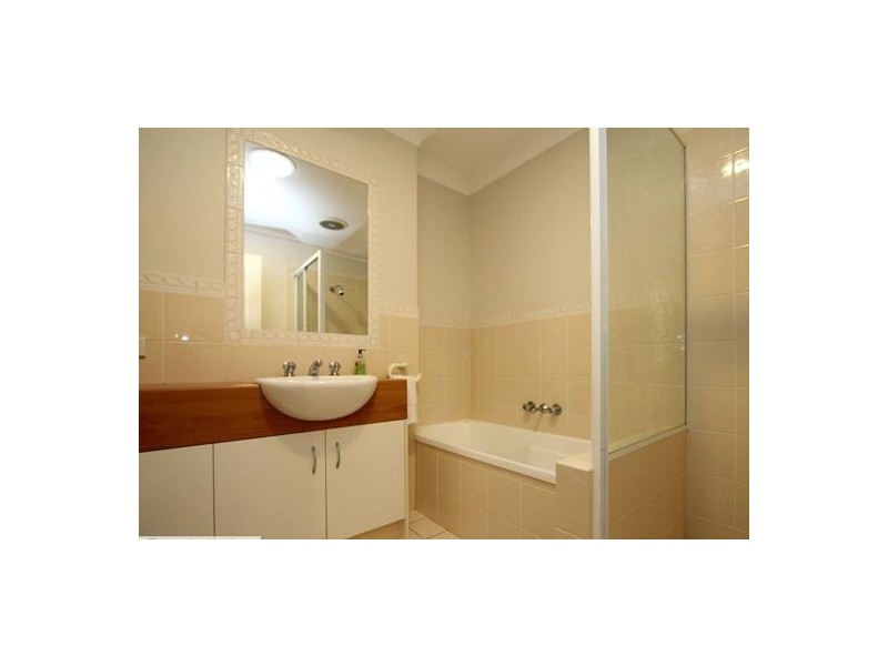 Unit 19/538 Warrigal Road, Eight Mile Plains QLD 4113