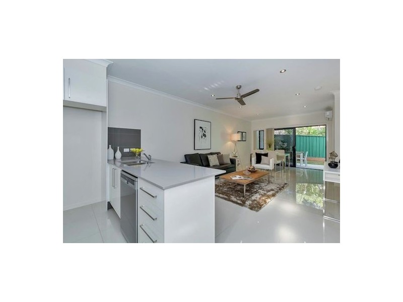 2 /34 Tudor St, Upper Mount Gravatt QLD 4122