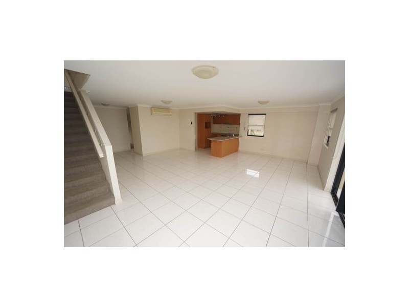 392-398 Marine Parade, Labrador QLD 4215