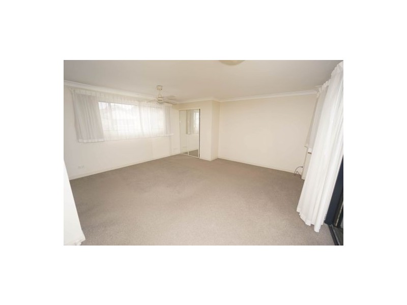 392-398 Marine Parade, Labrador QLD 4215