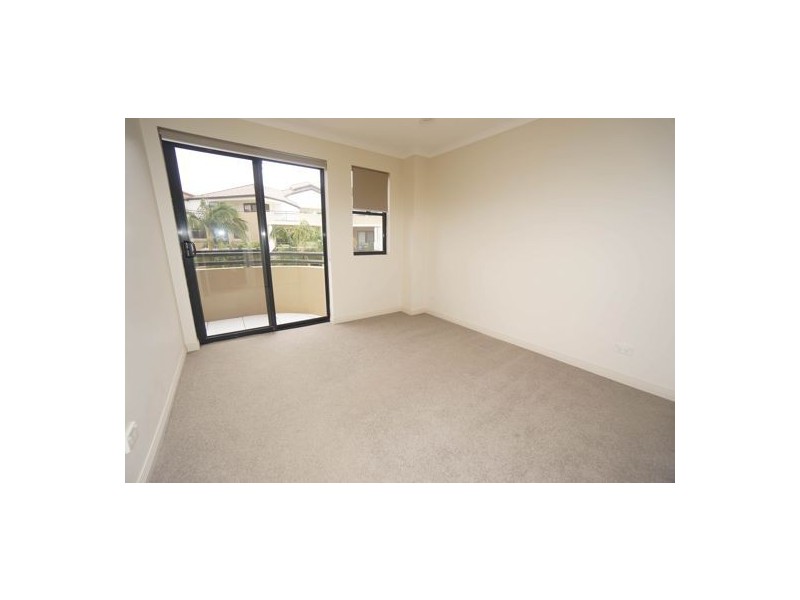 392-398 Marine Parade, Labrador QLD 4215