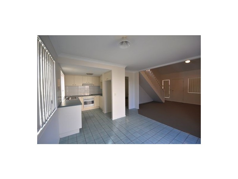 8a/21 Stanton Rd, Tingalpa QLD 4173