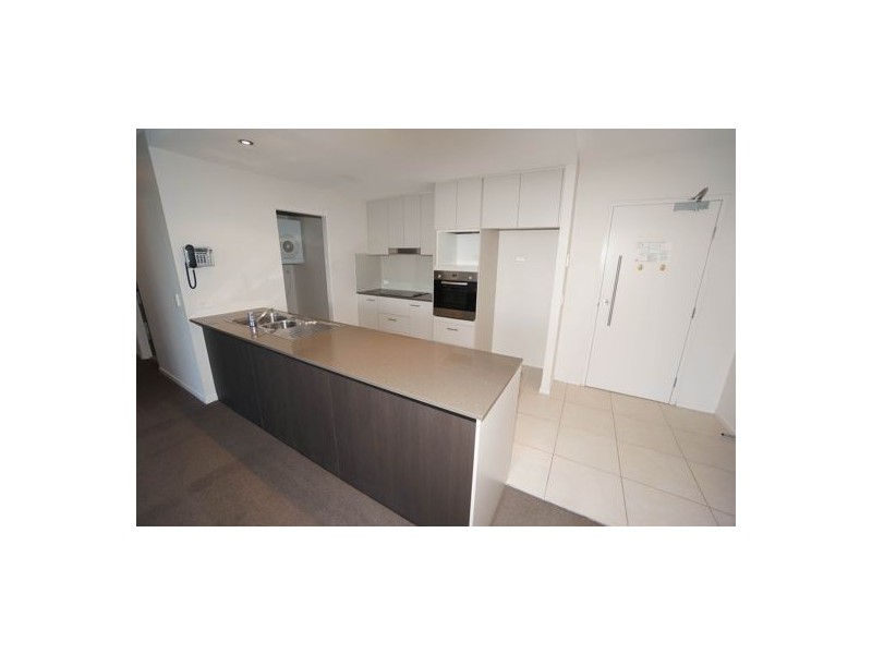 2 Activa Way, Hope Island QLD 4212