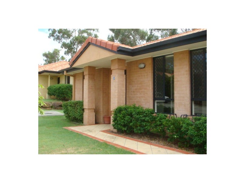 20/ BROWN, Labrador QLD 4215