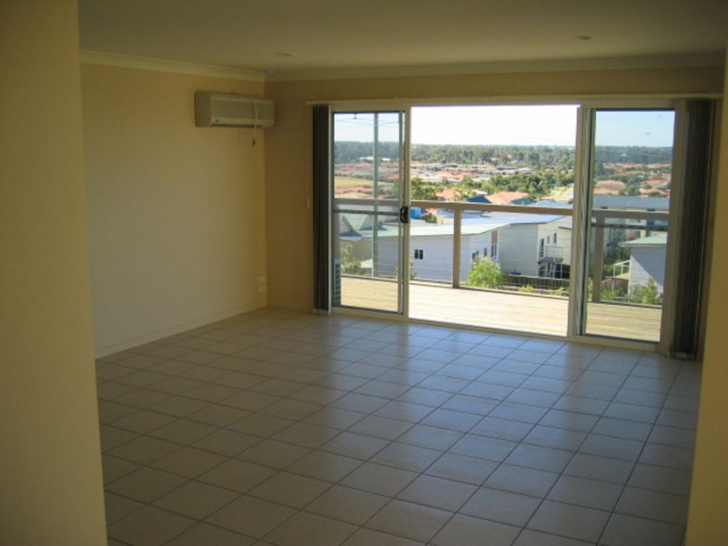 72/1 Grange Boulevard, Upper Coomera QLD 4209
