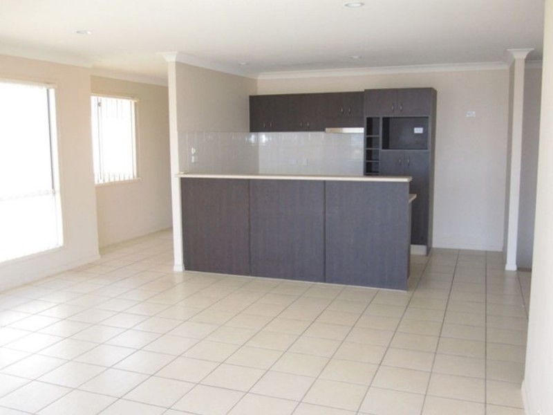 72/1 Grange Boulevard, Upper Coomera QLD 4209