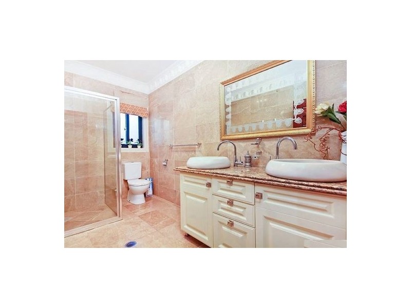 1 Amber Close, Eight Mile Plains QLD 4113