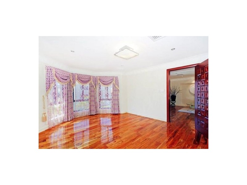 1 Amber Close, Eight Mile Plains QLD 4113