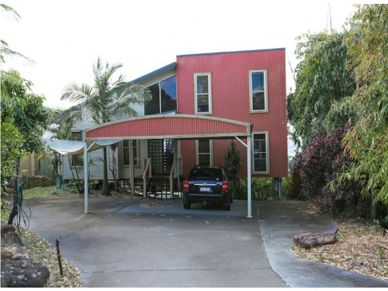 6-8 Hillside Crescent, Edens Landing QLD 4207