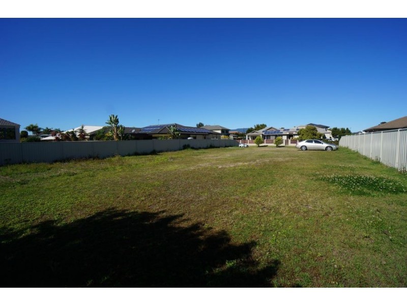 5 Casuarina Drive, Molendinar QLD 4214