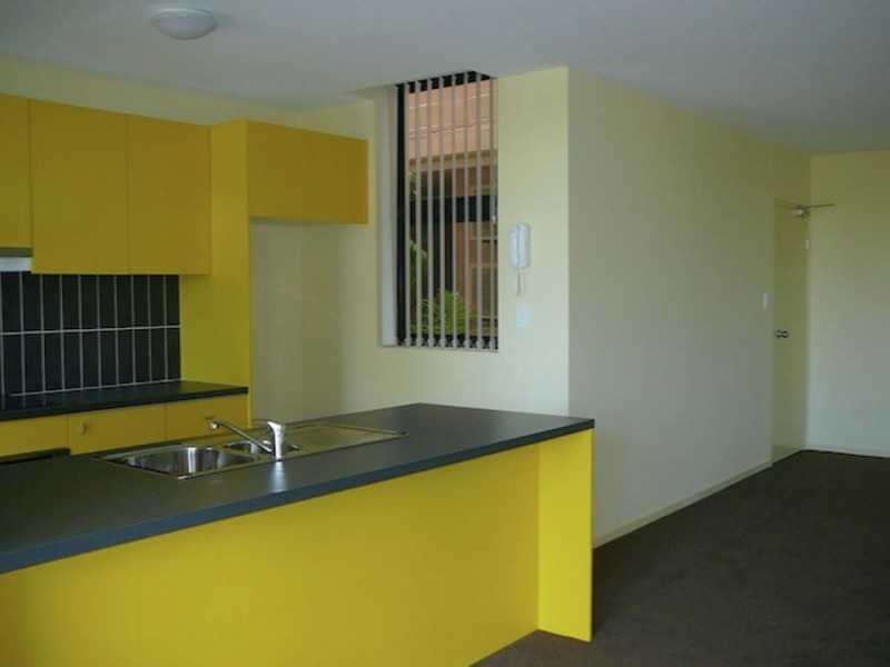 8 /23-25 Blackwood Road, Logan Central QLD 4114