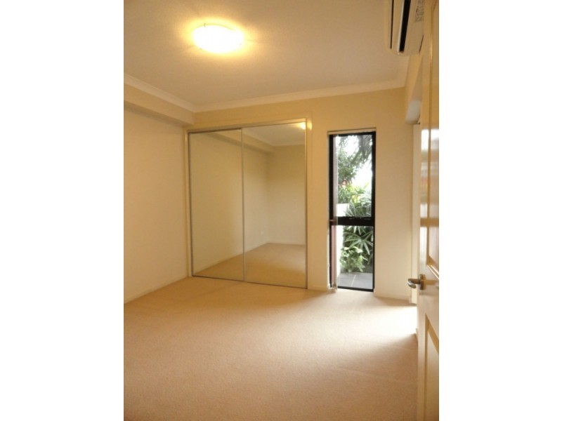 2n Lindwall St, Upper Mount Gravatt QLD 4122