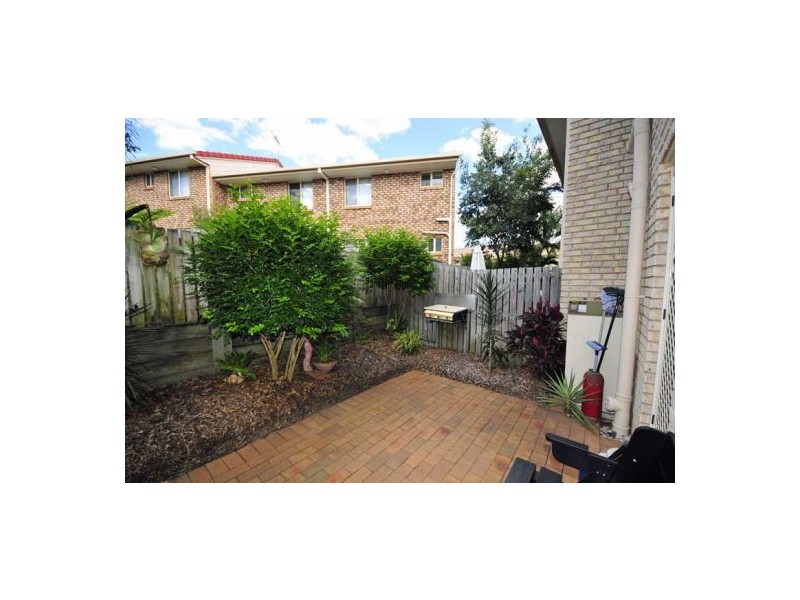 U7 /99 Barbaralla Drive, Springwood QLD 4127