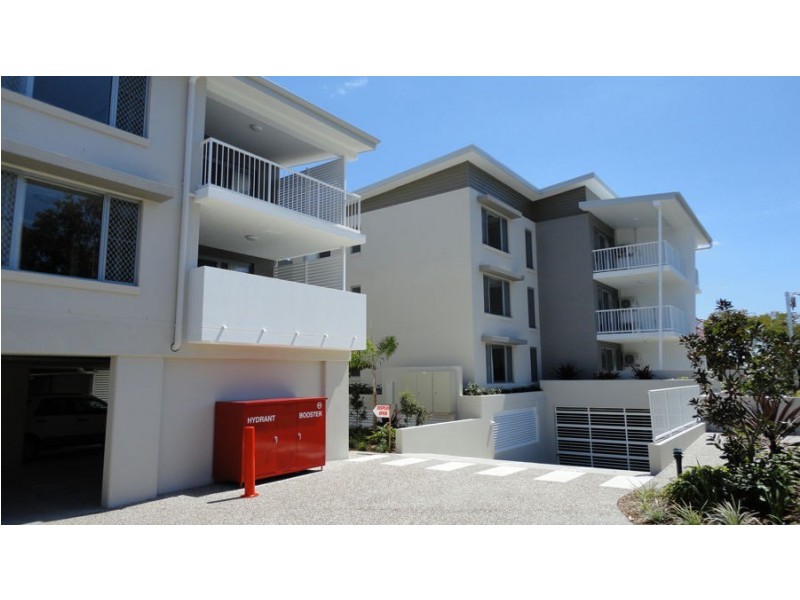 U15 /8 Ahern Street, Labrador QLD 4215