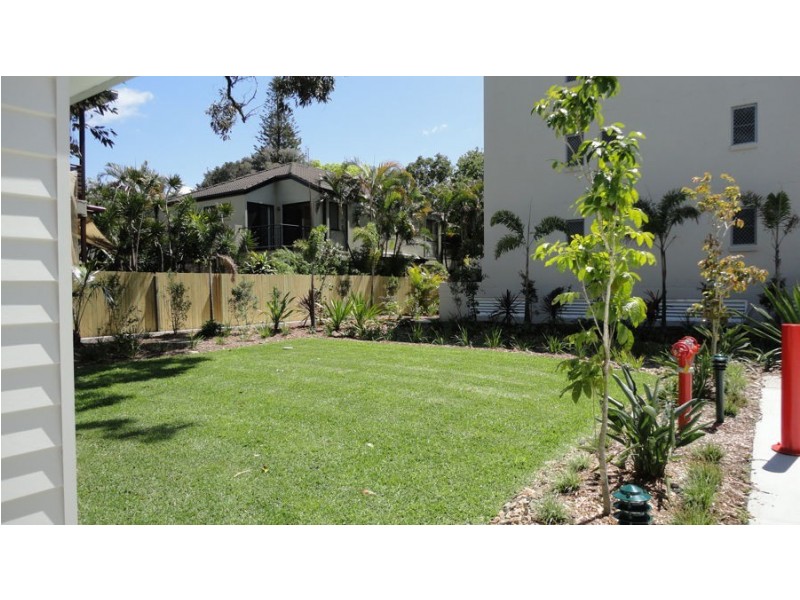U15 /8 Ahern Street, Labrador QLD 4215