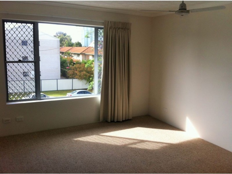 U15 /8 Ahern Street, Labrador QLD 4215