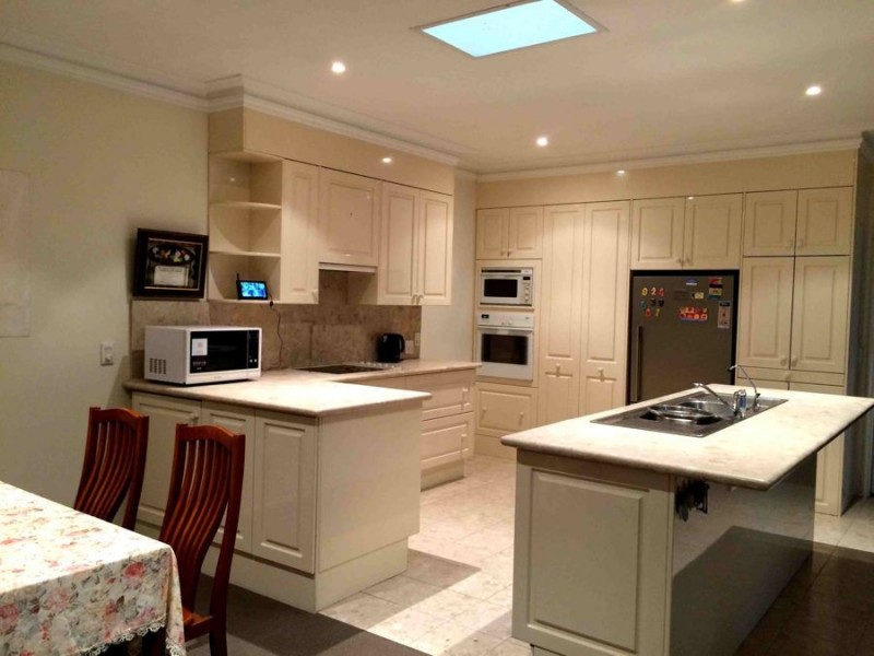 6 Dove Tree Cre, Sinnamon Park QLD 4073