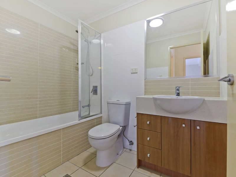 1 Sydney Street, Redcliffe QLD 4020