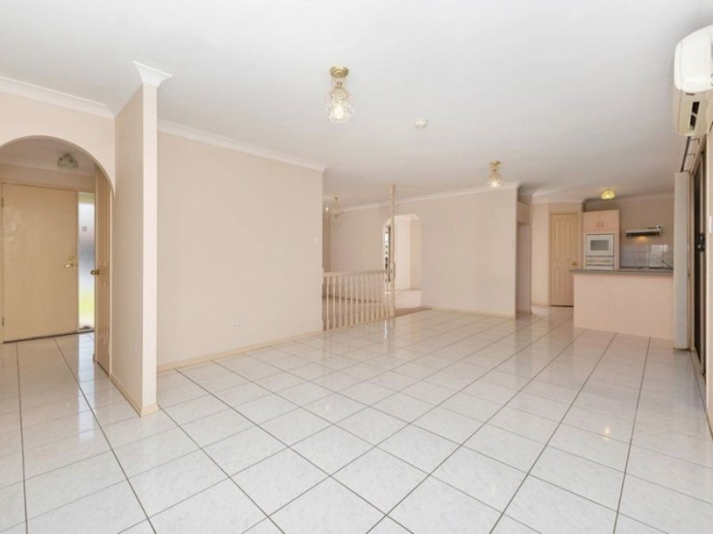 1 Cottonwood Cres, Calamvale QLD 4116