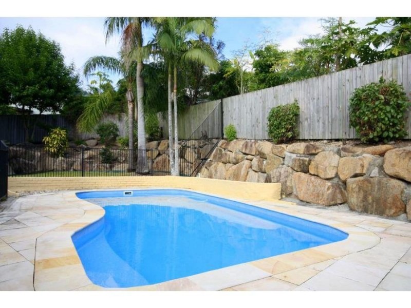 6. Dove Tree Cre, Sinnamon Park QLD 4073