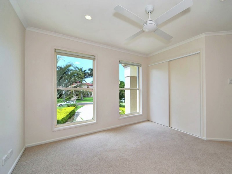 Hope Island QLD 4212