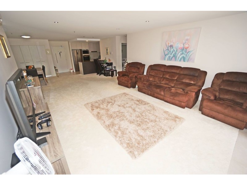2 Activa Way, Hope Island QLD 4212