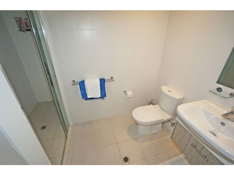 2 Activa Way, Hope Island QLD 4212