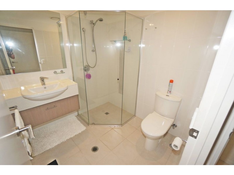 2 Activa Way, Hope Island QLD 4212