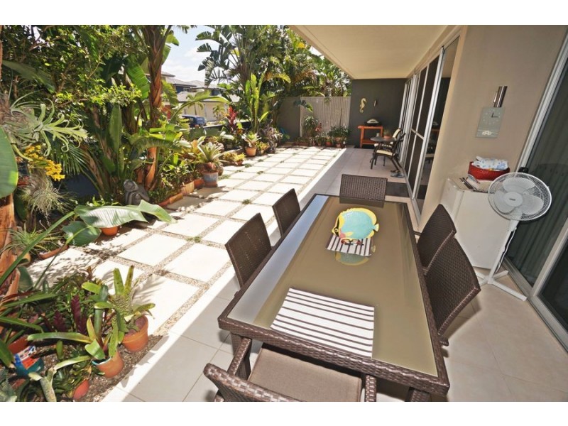 2 Activa Way, Hope Island QLD 4212