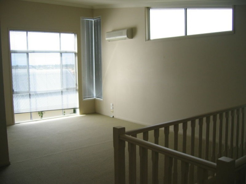 116 1 Sauvignon Parade, Upper Coomera QLD 4209