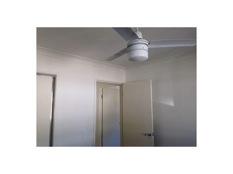 Unit 4 /115 Todds Rd, Lawnton QLD 4501