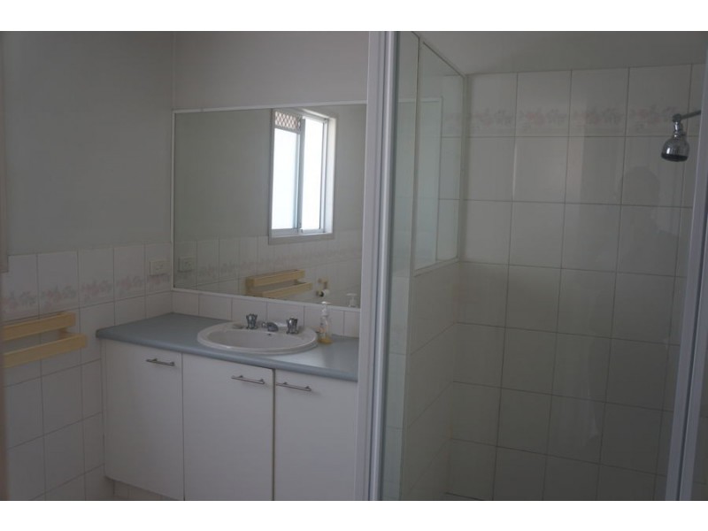 20 Huth Street, Labrador QLD 4215