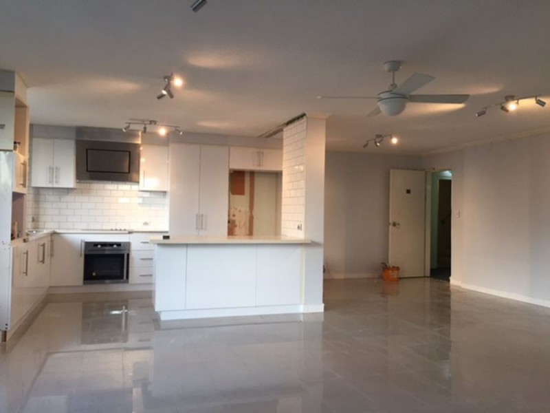 20 77 Brighton Parade, Southport QLD 4215