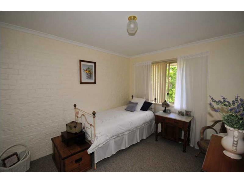 99,. Barbaralla Drive, Springwood QLD 4127