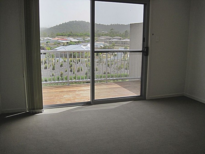 D-/ 2 Toohey Street, Pacific Pines QLD 4211