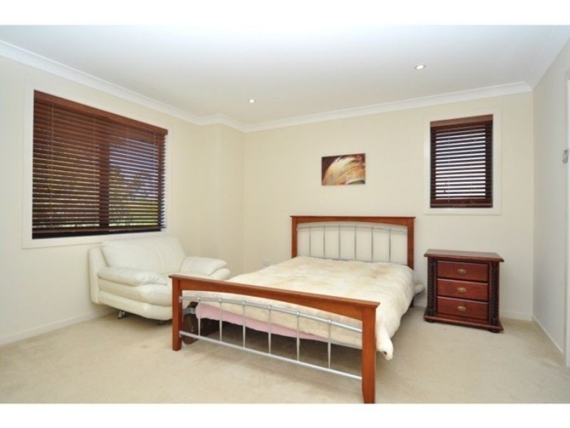 4 Corymbia Way, Molendinar QLD 4214